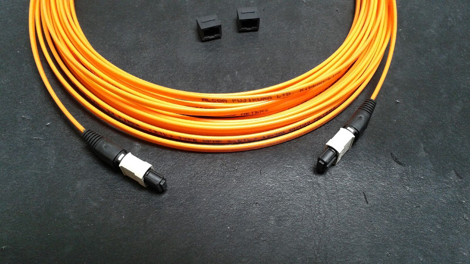 10 m MTP (MPO) 62.5/125 Multimode 12 Strand Fiber Optic Cable female to female