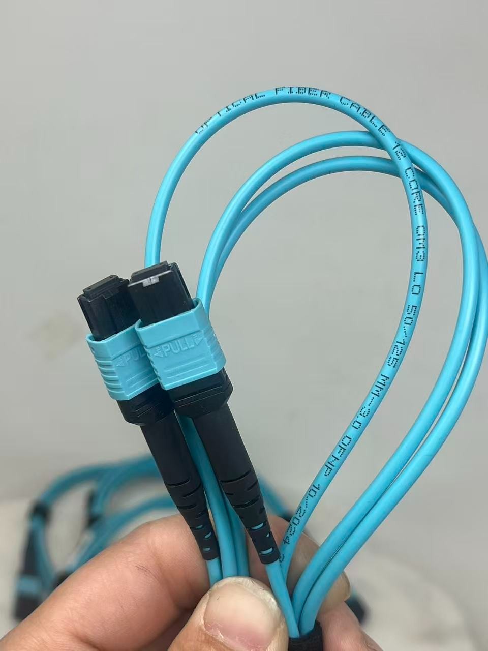 10PCS ， 12F MPO OM3 MPO Fiber Optic Cables Type B 1.5M Aqua female to female
