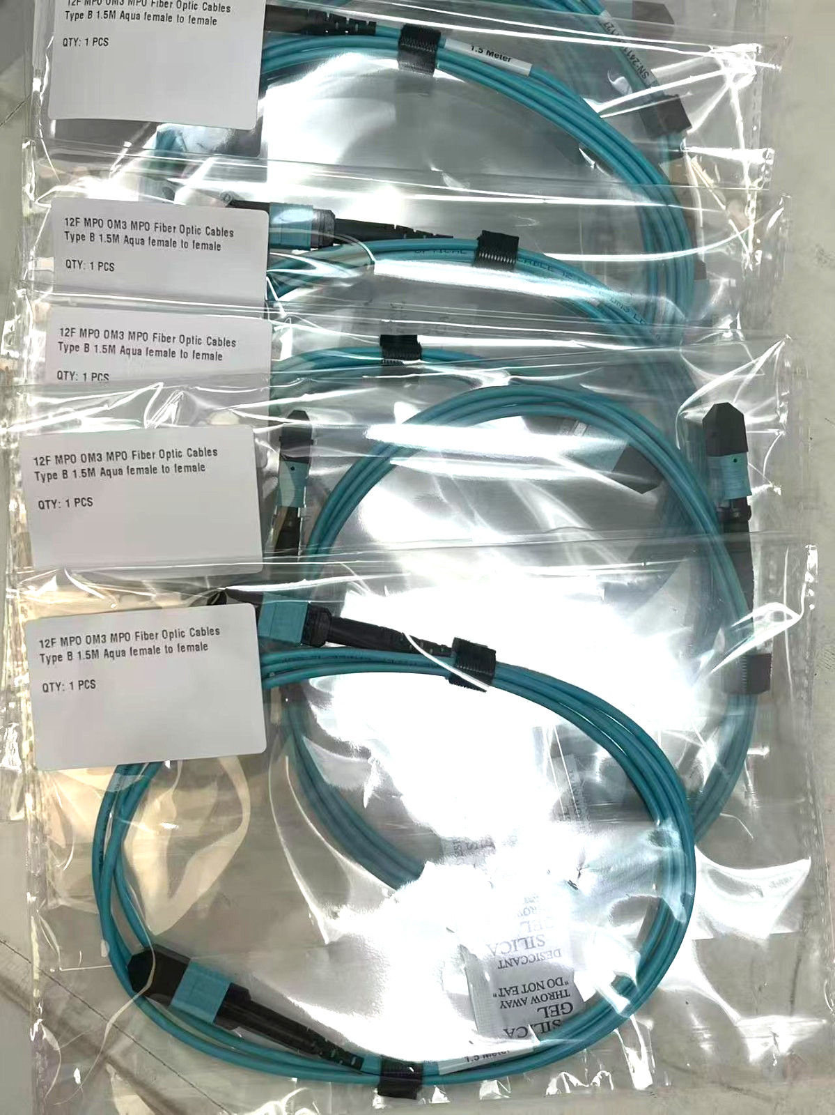 10PCS ， 12F MPO OM3 MPO Fiber Optic Cables Type B 1.5M Aqua female to female