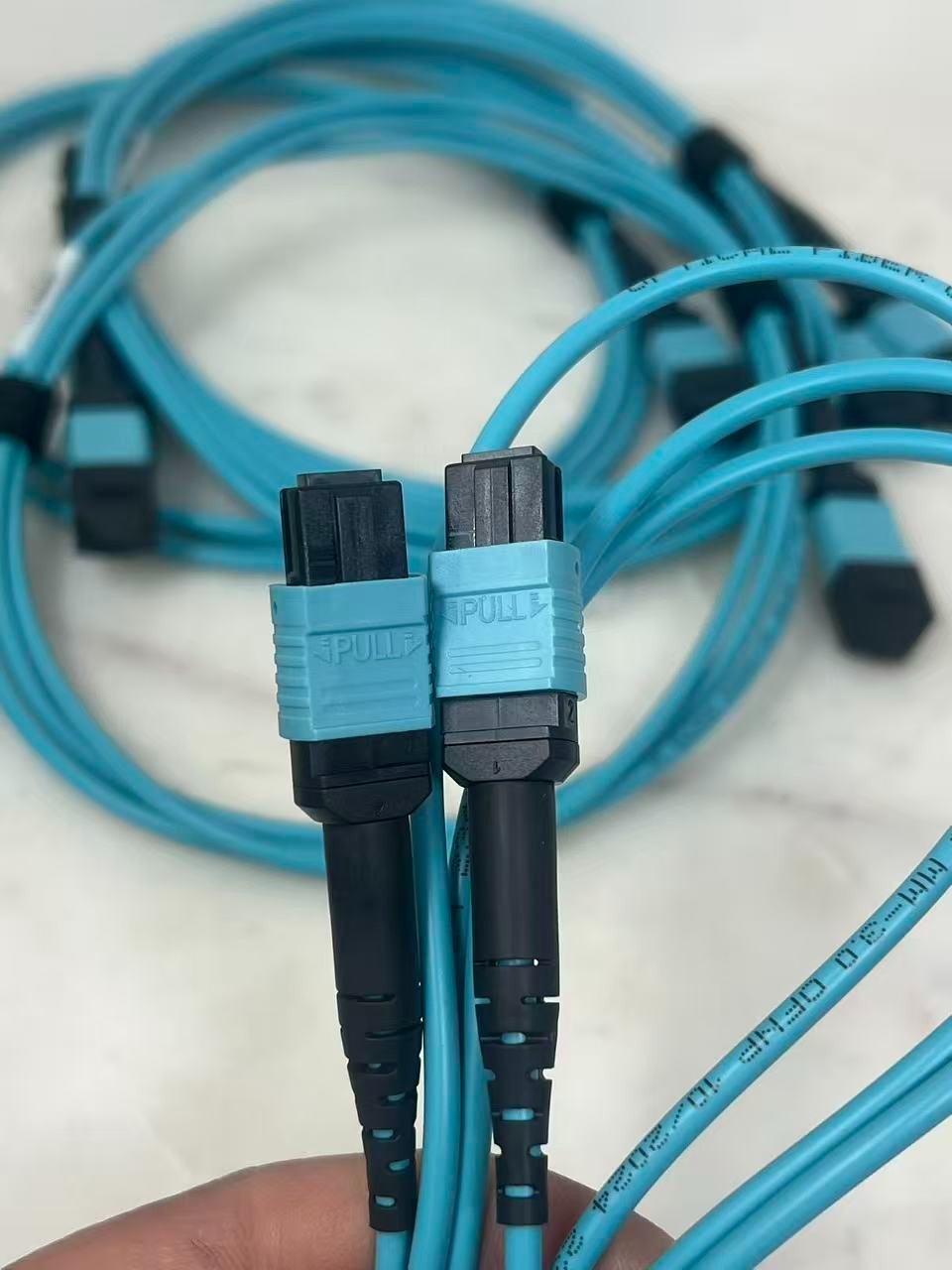 10PCS ， 12F MPO OM3 MPO Fiber Optic Cables Type B 1.5M Aqua female to female