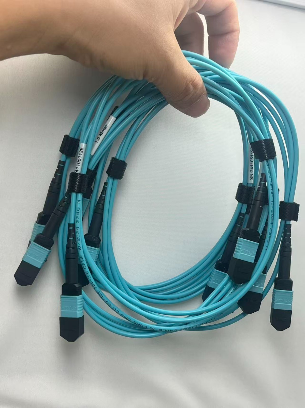 10PCS ， 12F MPO OM3 MPO Fiber Optic Cables Type B 1.5M Aqua female to female