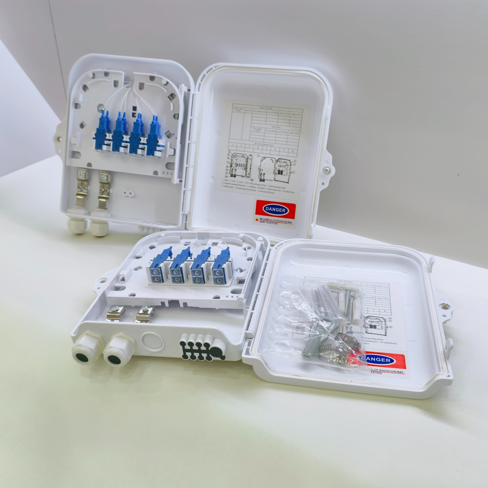 2 in 8 Out Waterproof Fiber Junction Box Pre-Loaded 1×8 SC/UPC PLC Splitter IP65