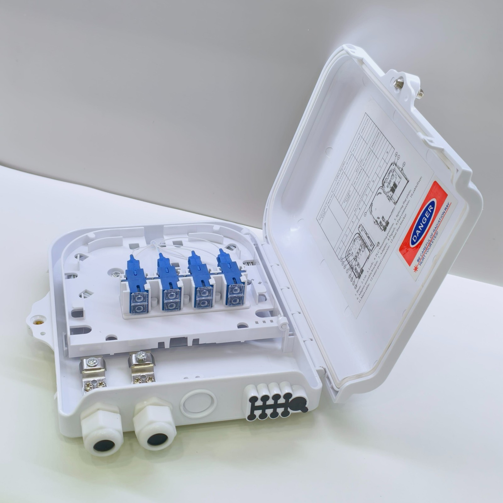 2 in 8 Out Waterproof Fiber Junction Box Pre-Loaded 1×8 SC/UPC PLC Splitter IP65