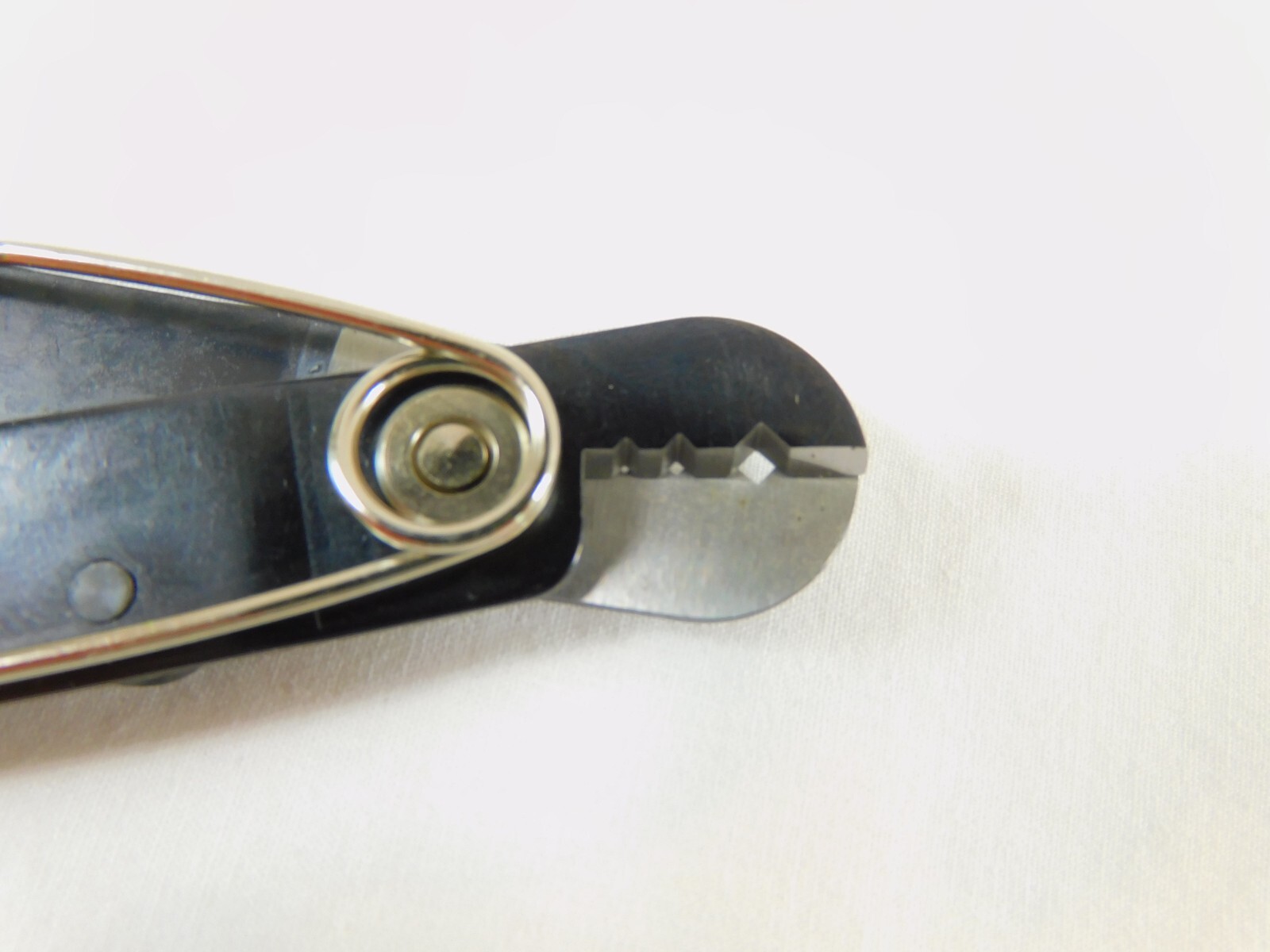 Belden AX103151 Universal Fiber/Cable Stripper