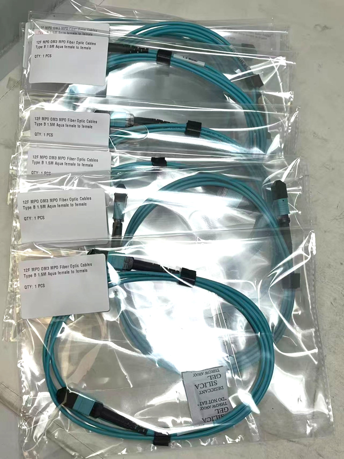 10PCS ， 12F MPO OM3 MPO Fiber Optic Cables Type B 1.5M Aqua female to female