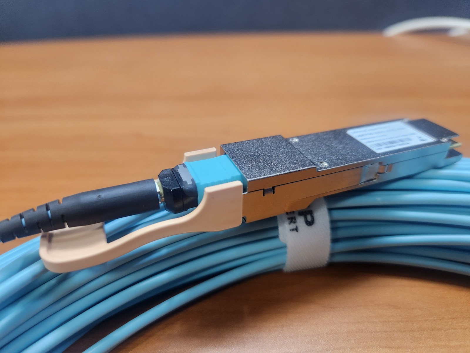 Mellanox QSFP56-200G-AOC-30m