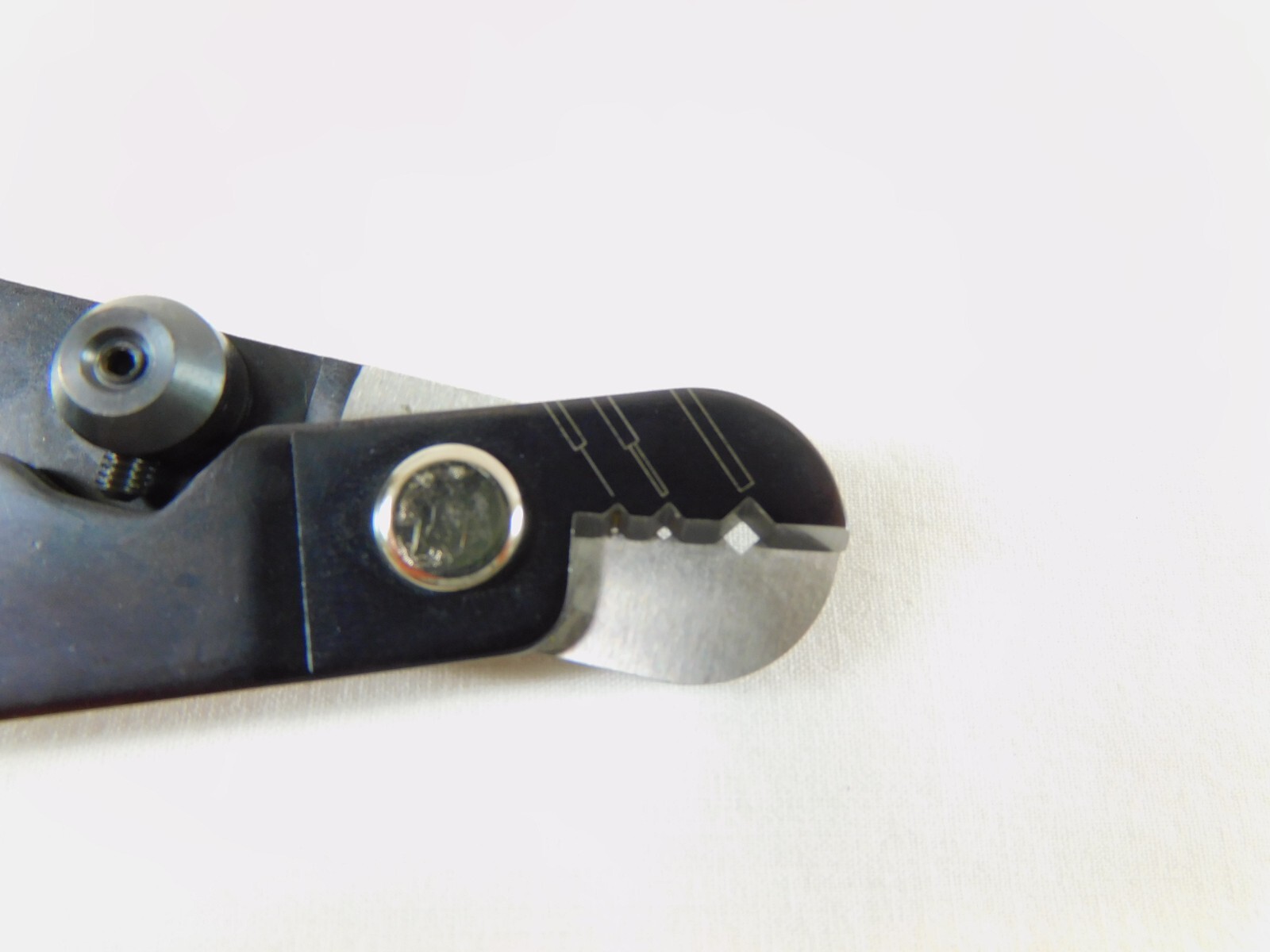 Belden AX103151 Universal Fiber/Cable Stripper