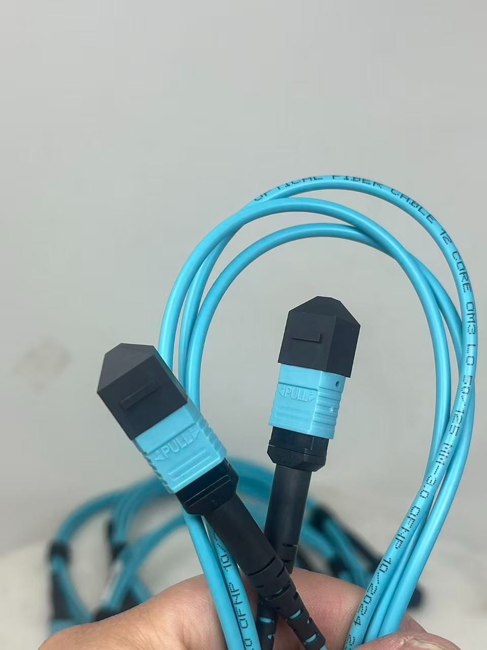 10PCS ， 12F MPO OM3 MPO Fiber Optic Cables Type B 1.5M Aqua female to female