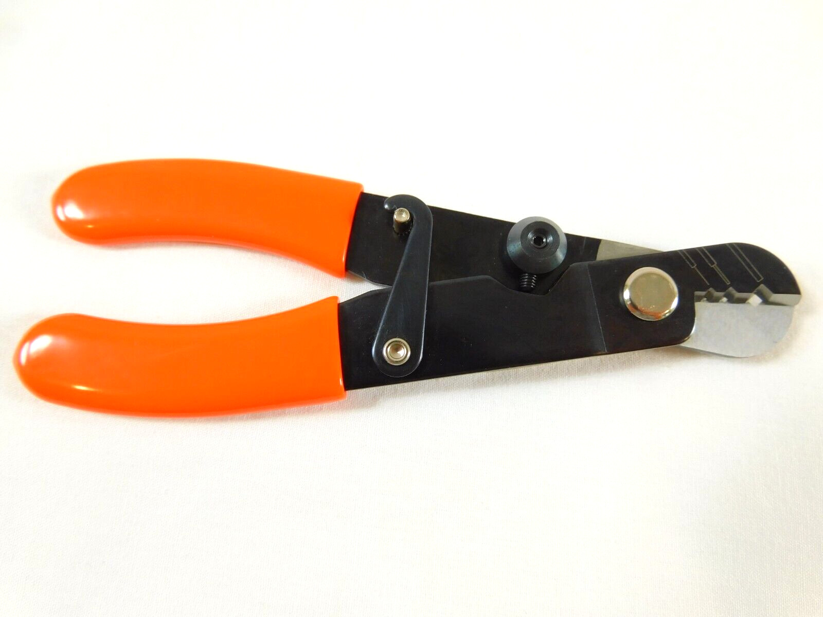 Belden AX103151 Universal Fiber/Cable Stripper