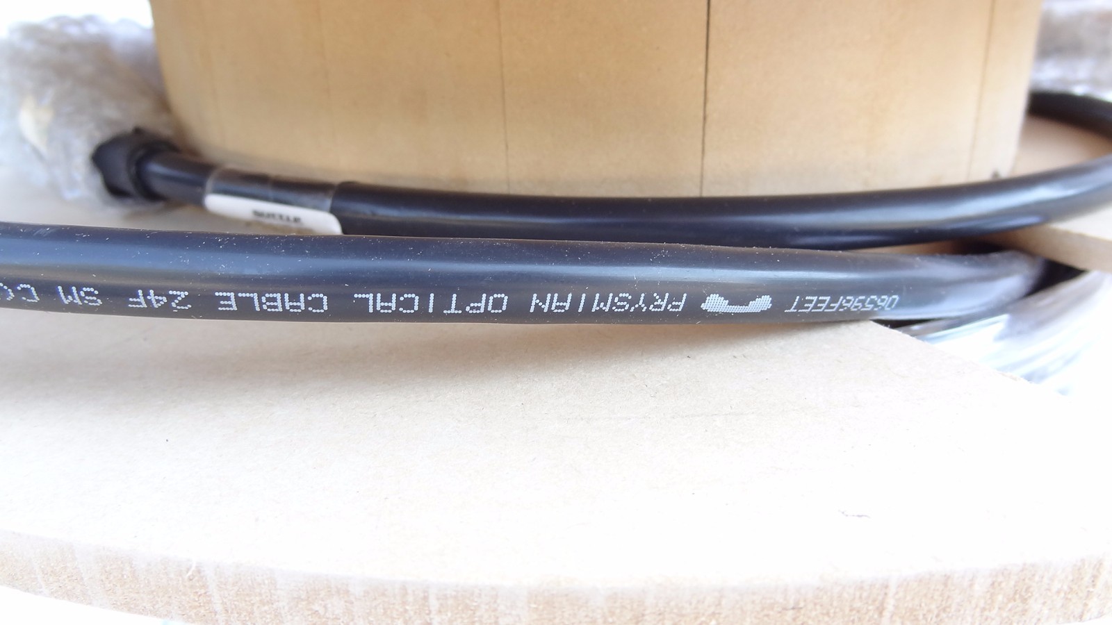 Suttle Fiber Cable SFCA-24IL200F Fiber Cable 24 F LT I/O SCA 200FT