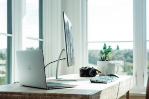 ▲ Remote workers and multi-device households benefit most from fiber internet's symmetrical upload and download speeds.